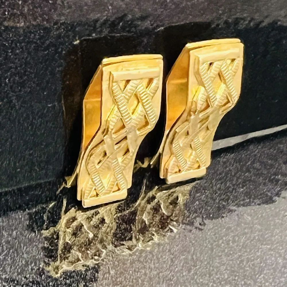 Vintage Unique Textured Large Gold Huggie Clothespin Earrings Clip On OOAK 1430